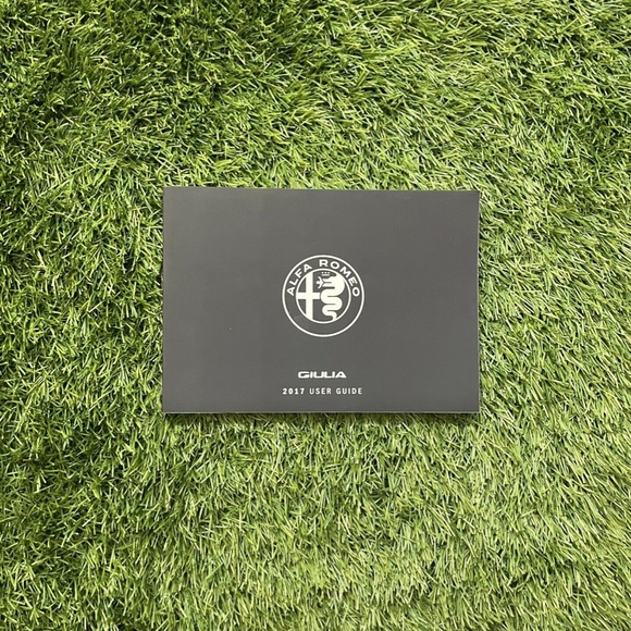 2017 Alfa Romeo GIULIA Sedan Owners Manual (TI, Quadrifoglio Verde, Base) - Picture 2 of 10